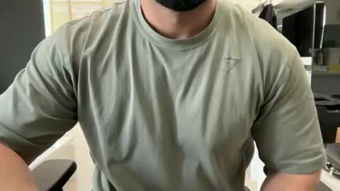 Snapshot of weaponx1 chatting on 09-28-25, 02:50 Weapon X online show from 09-28-25, 02:50