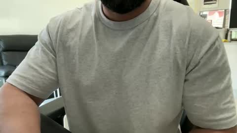 Snapshot of weaponx1 chatting on 09-29-25, 04:06 Weapon X online show from 09-29-25, 04:06