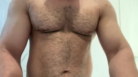 Snapshot of weaponx1 chatting on 10-11-25, 06:12 Weapon X online show from 10-11-25, 06:12