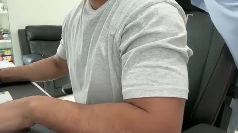 Snapshot of weaponx1 chatting on 02-22-26, 11:25 Weapon X online show from 02-22-26, 11:25