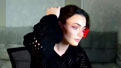 Snapshot of weareyoursun chatting on 02-27-25, 08:20 Alice online show from 02-27-25, 08:20