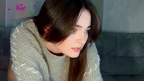 Snapshot of weareyoursun chatting on 02-28-25, 11:23 Alice online show from 02-28-25, 11:23