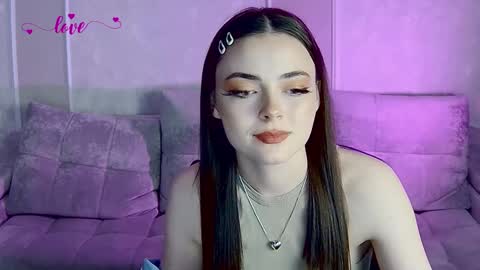 Snapshot of weareyoursun chatting on 03-06-25, 04:38 Alice online show from 03-06-25, 04:38