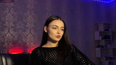 Snapshot of weareyoursun chatting on 02-18-26, 06:26 Alice online show from 02-18-26, 06:26