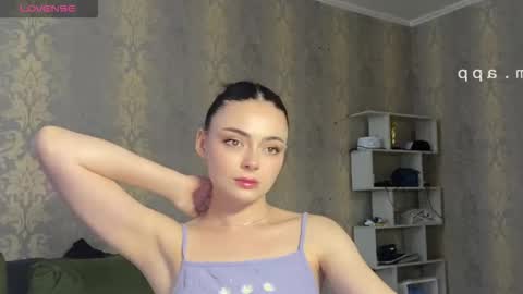 Snapshot of weareyoursun chatting on 03-07-26, 10:56 Alice online show from 03-07-26, 10:56