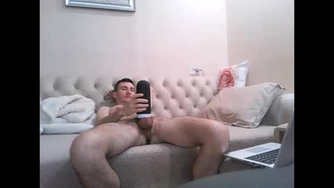 Snapshot of webcamboy98 chatting on 05-08-26, 10:09 webcamboy98 online show from 05-08-26, 10:09