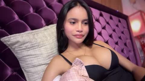 Maggie online show from 03-26-26, 04:34