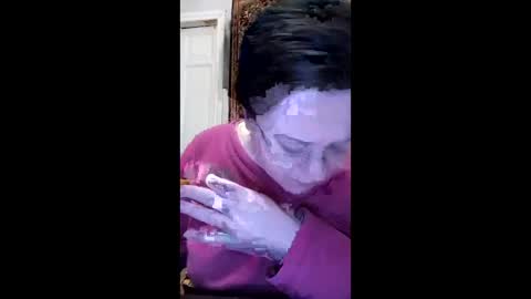 Snapshot of webgirl2 chatting on 01-09-25, 10:41 Marina online show from 01-09-25, 10:41