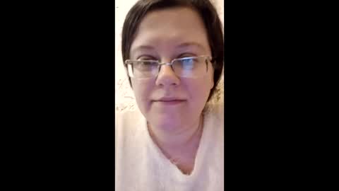 Snapshot of webgirl2 chatting on 01-15-25, 05:37 Marina online show from 01-15-25, 05:37