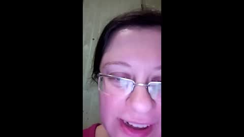 Snapshot of webgirl2 chatting on 01-20-25, 09:22 Marina online show from 01-20-25, 09:22