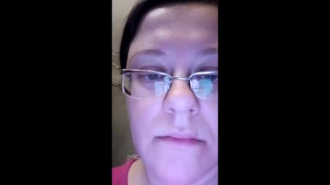 Snapshot of webgirl2 chatting on 01-22-25, 11:10 Marina online show from 01-22-25, 11:10