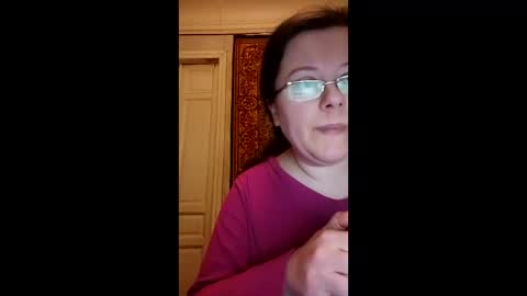 Snapshot of webgirl2 chatting on 03-04-25, 10:38 Marina online show from 03-04-25, 10:38