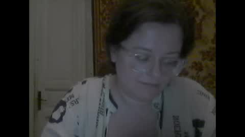 Snapshot of webgirl2 chatting on 09-23-25, 08:34 Marina online show from 09-23-25, 08:34
