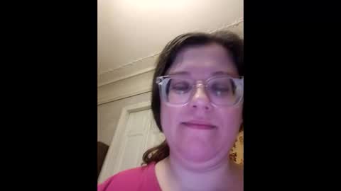 Snapshot of webgirl2 chatting on 10-25-25, 03:07 Marina online show from 10-25-25, 03:07