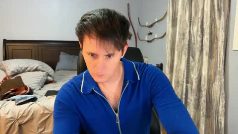 Snapshot of webslingxxxx chatting on 01-28-25, 12:05 webslingxxxx online show from 01-28-25, 12:05