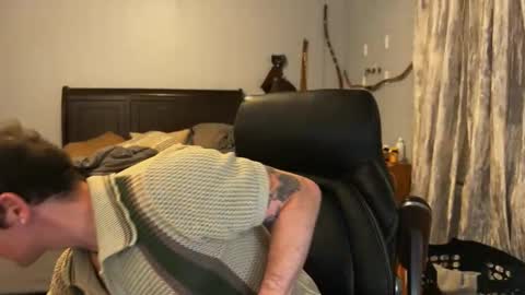 Snapshot of webslingxxxx chatting on 12-20-25, 12:40 webslingxxxx online show from 12-20-25, 12:40