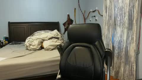 Snapshot of webslingxxxx chatting on 07-01-26, 12:23 webslingxxxx online show from 07-01-26, 12:23