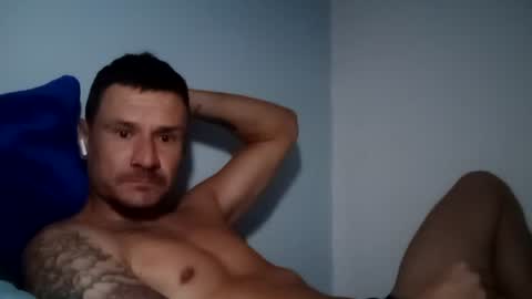 Snapshot of weci77 chatting on 07-11-26, 12:02 weci77 online show from 07-11-26, 12:02