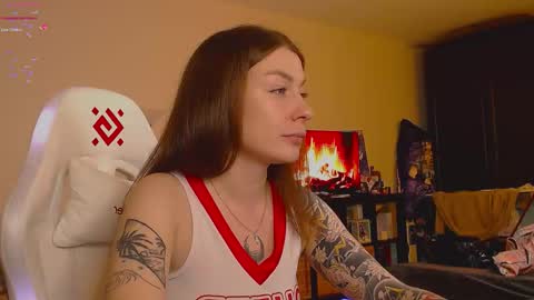  moon  online show from 11-08-25, 03:56