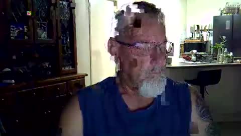 Wellhelloo online show from 02-13-26, 05:31