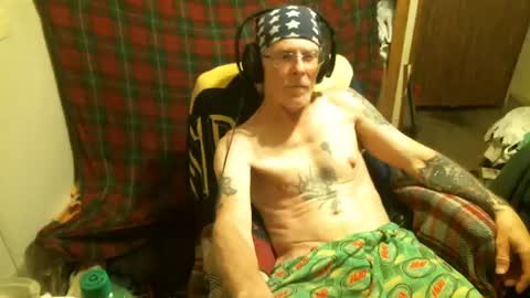 WOMEN MAKE MY COCK THROB online show from 06-13-26, 09:07
