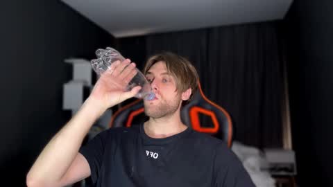 Snapshot of wellidonehere chatting on 11-02-25, 10:56 wellidonehere online show from 11-02-25, 10:56