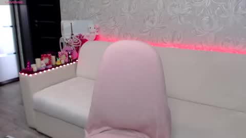 Your blonde Kelly online show from 06-30-26, 11:44