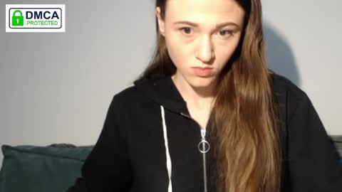 Snapshot of weltmilen chatting on 09-28-25, 08:36 Milena online show from 09-28-25, 08:36