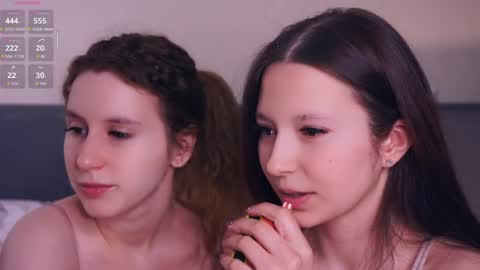 Nora online show from 04-18-26, 07:56