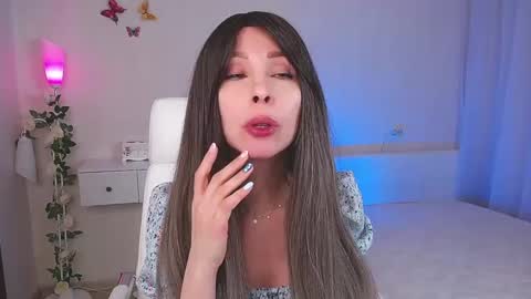 Snapshot of wendifoster chatting on 02-11-25, 07:16 Wendi Foster online show from 02-11-25, 07:16