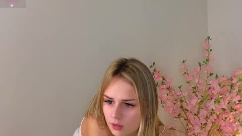 Snapshot of wendy__doll chatting on 02-18-25, 03:31 Im Wendy online show from 02-18-25, 03:31