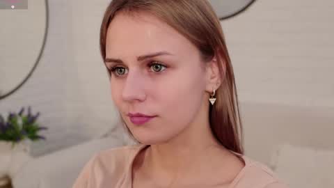 Snapshot of wendy__doll chatting on 11-10-25, 10:25 Im Wendy online show from 11-10-25, 10:25