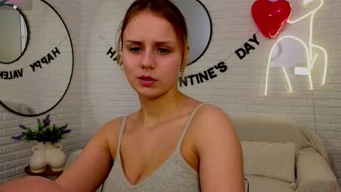 Snapshot of wendy__doll chatting on 02-17-26, 09:10 Im Wendy online show from 02-17-26, 09:10