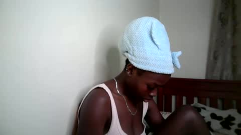 Snapshot of wendy_shancy chatting on 06-13-26, 05:55 shancy online show from 06-13-26, 05:55