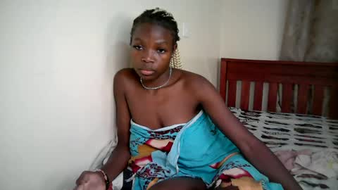Snapshot of wendy_shancy chatting on 06-23-26, 03:43 shancy online show from 06-23-26, 03:43