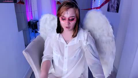 Snapshot of wendyycandy chatting on 10-27-25, 04:55 wendyycandy online show from 10-27-25, 04:55