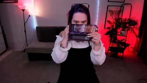 Snapshot of wendyycandy chatting on 11-27-25, 03:14 wendyycandy online show from 11-27-25, 03:14