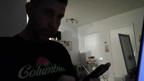 Snapshot of werethesmiths chatting on 03-27-26, 01:00 Frank and Barbie online show from 03-27-26, 01:00