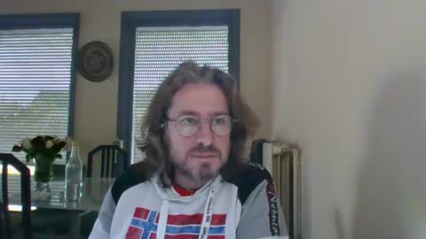 Snapshot of wesh_wesh chatting on 12-22-25, 10:01 wesh wesh online show from 12-22-25, 10:01