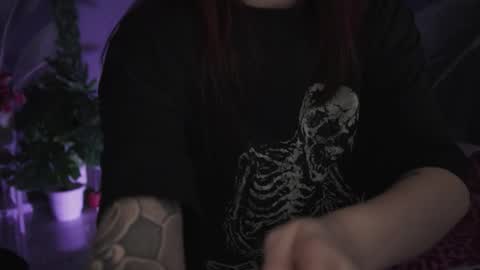 little girl who is always rightLisa online show from 09-15-25, 02:22