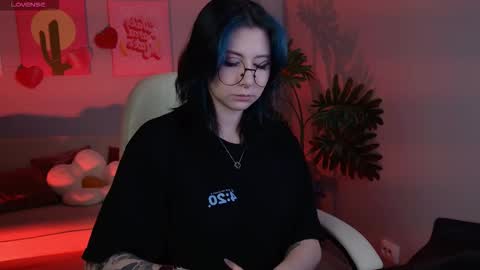 little girl who is always rightLisa online show from 02-19-26, 01:12