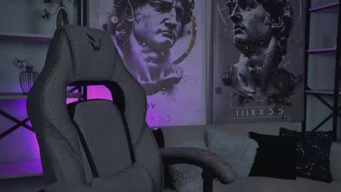 little girl who is always rightLisa online show from 02-23-26, 01:14