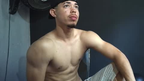 wesley_77 online show from 03-08-26, 04:55