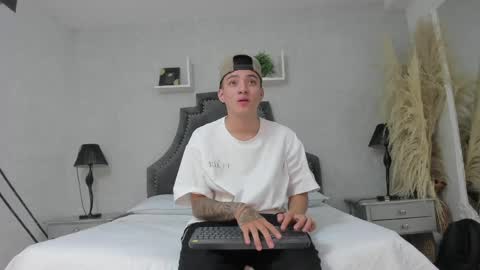 Snapshot of wesley_boyy_ chatting on 05-23-26, 08:24 Wesley online show from 05-23-26, 08:24