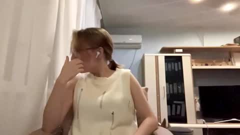 Snapshot of wesleypoledore chatting on 11-04-25, 02:38 Polly online show from 11-04-25, 02:38