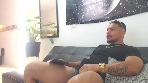 Wesley Rogger online show from 01-18-26, 02:54