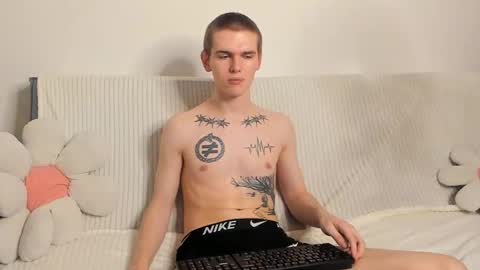 Snapshot of wesleyross chatting on 12-27-24, 03:31 Wes online show from 12-27-24, 03:31