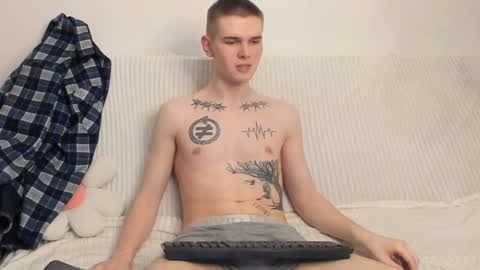 Snapshot of wesleyross chatting on 01-03-25, 08:43 Wes online show from 01-03-25, 08:43