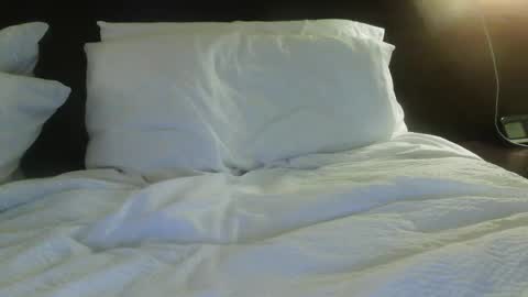 Snapshot of weston22w chatting on 10-13-25, 12:54 College Curious online show from 10-13-25, 12:54