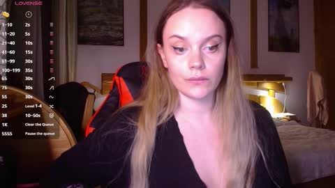 Lana online show from 03-06-26, 08:38